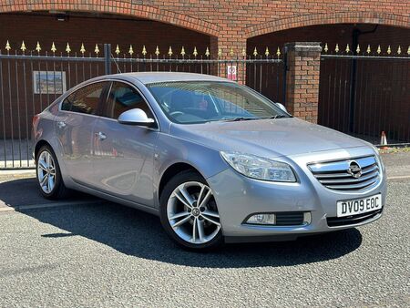 VAUXHALL INSIGNIA 1.8 16V SRi Euro 5 5dr